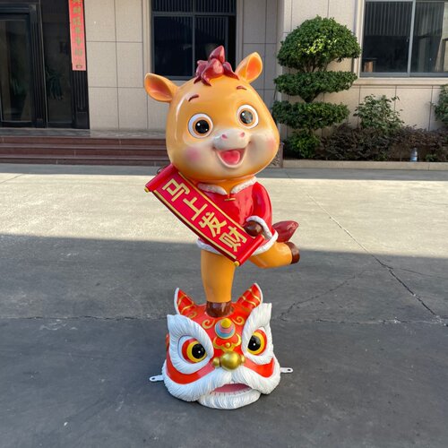 春节新年马卡通雕塑生肖动物