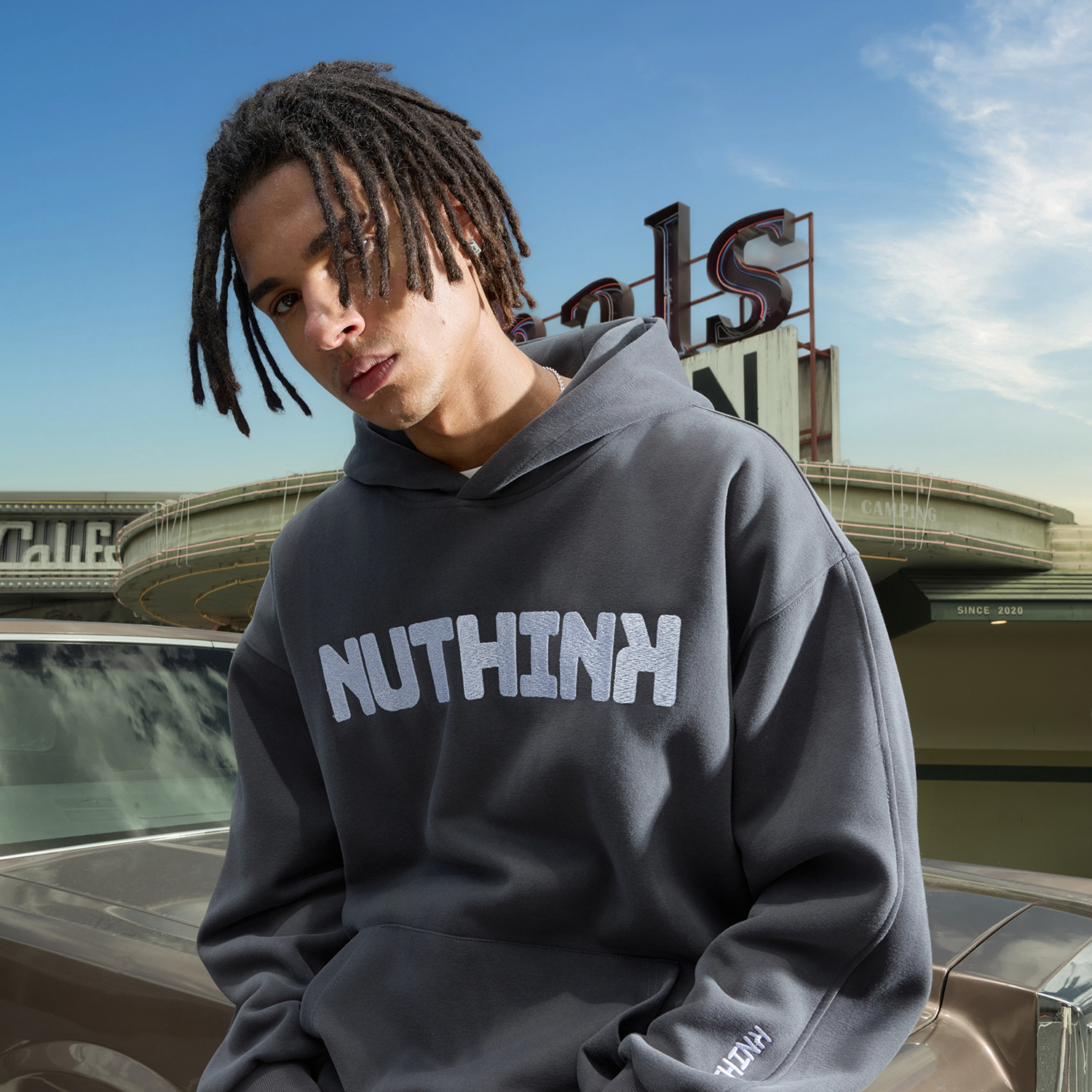 Nuthink重磅字母刺绣连帽卫衣男