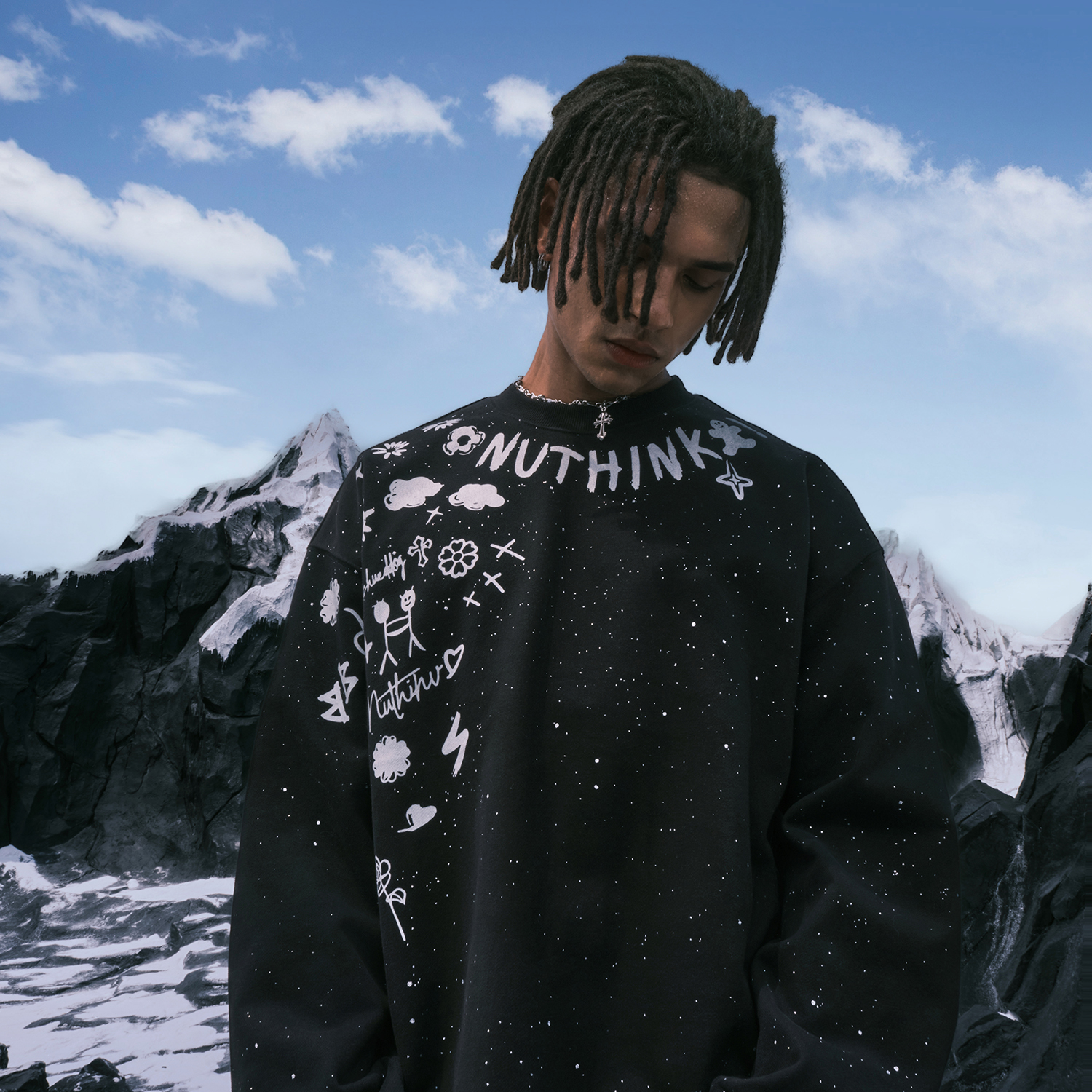 Nuthink潮牌卡通涂鸦圆领卫衣男