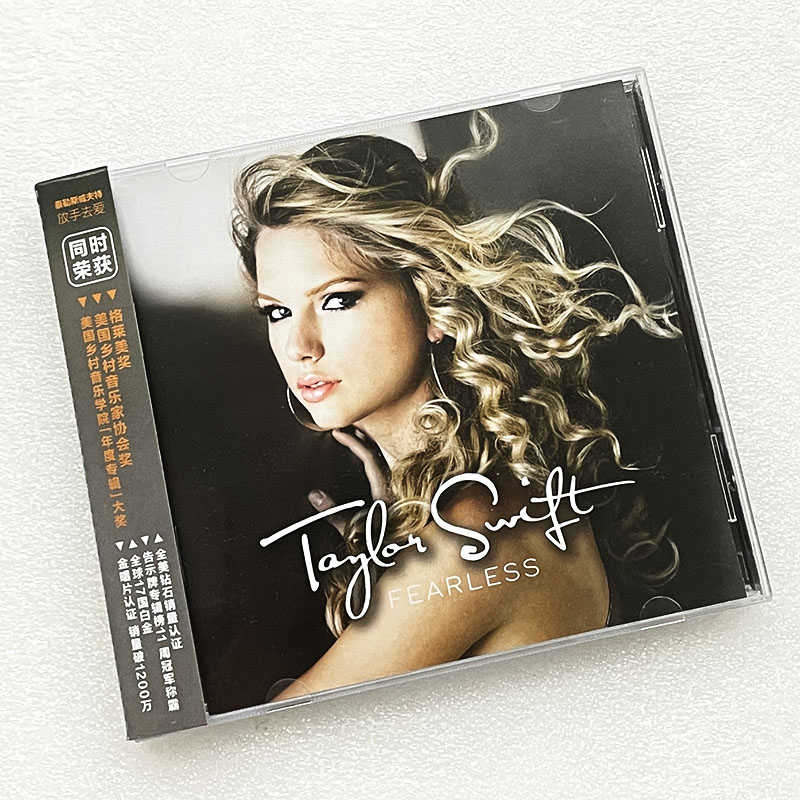 Taylor Swift 泰勒斯威夫特 霉霉专辑 Fearless 歌词本+CD 正版 音乐/影视/明星/音像 音乐CD/DVD 原图主图