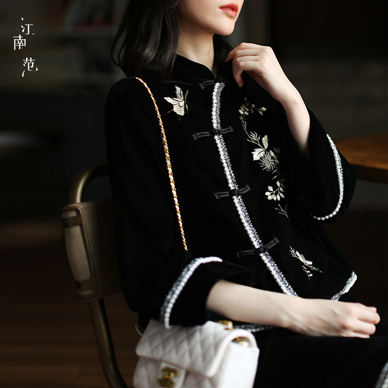 江南范中国风绣花丝绒改良黑色旗袍短款年轻版盘扣唐装上衣女外套