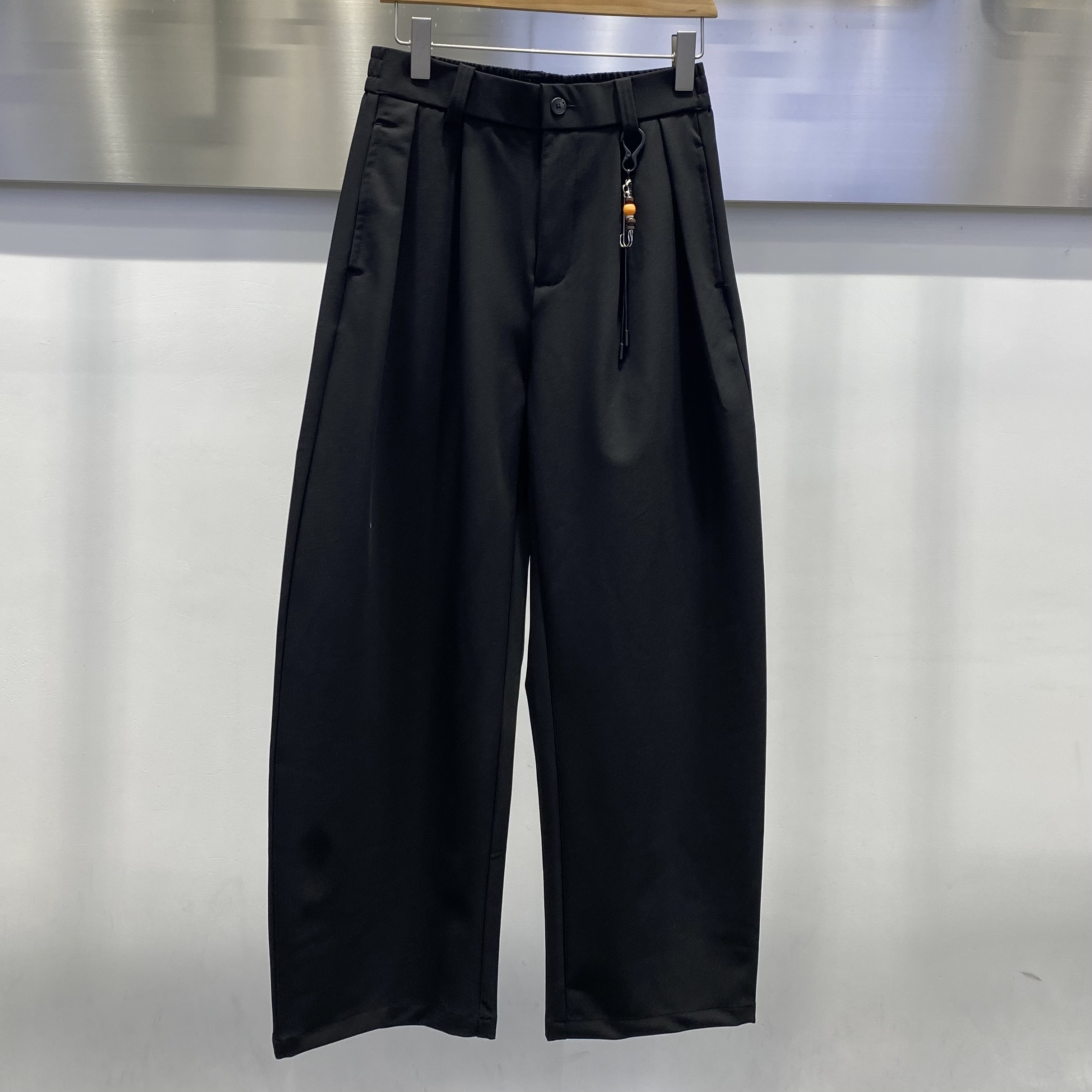 2026新款春装弯刀西裤男阔腿直筒裤时尚百搭裤子