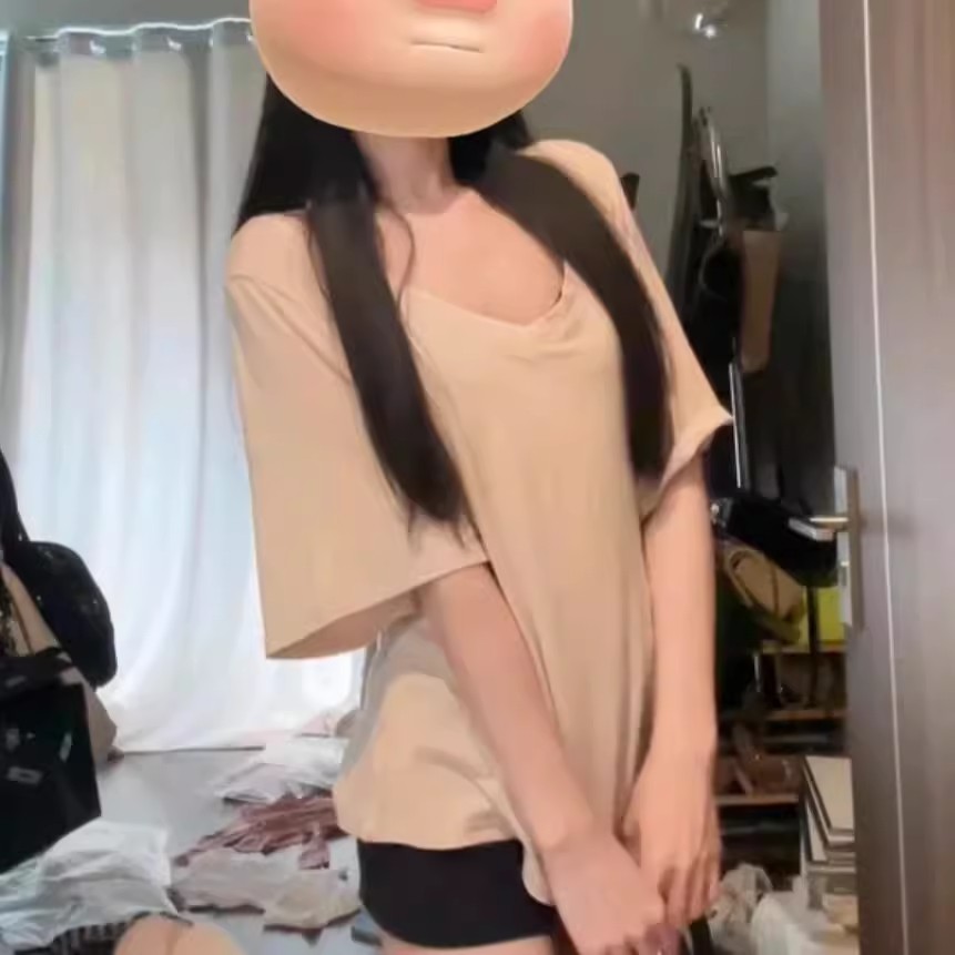 大码胖MMv领低胸垂感简约短袖T恤女夏季宽松慵懒风休闲中长款上衣