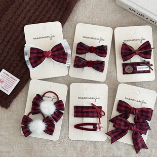 女孩金典黑红呢格发夹在逃公主蝴蝶夹发饰鸭嘴夹儿童新年红毛发圈