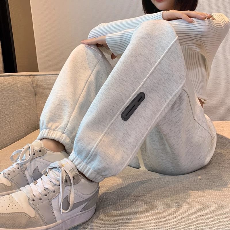 孕妇裤子秋冬外穿加绒加厚2025新款保暖休闲裤大码小个子运动卫裤