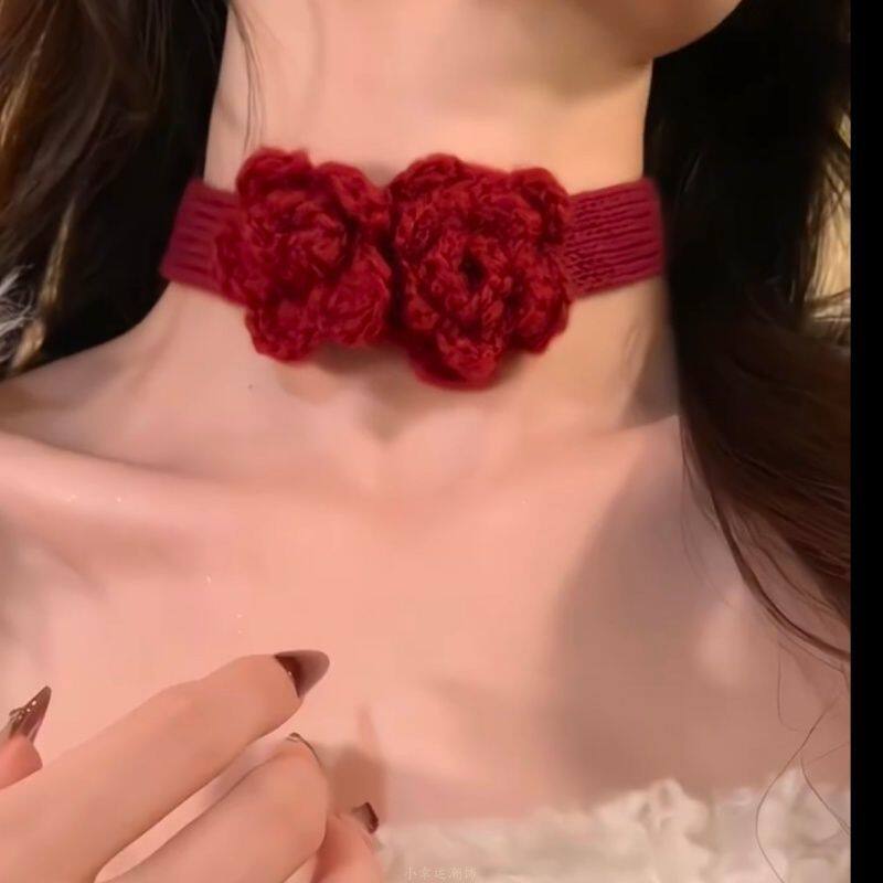 氛围感气质针织花朵项链小众秋冬配饰锁骨链饰品女项饰