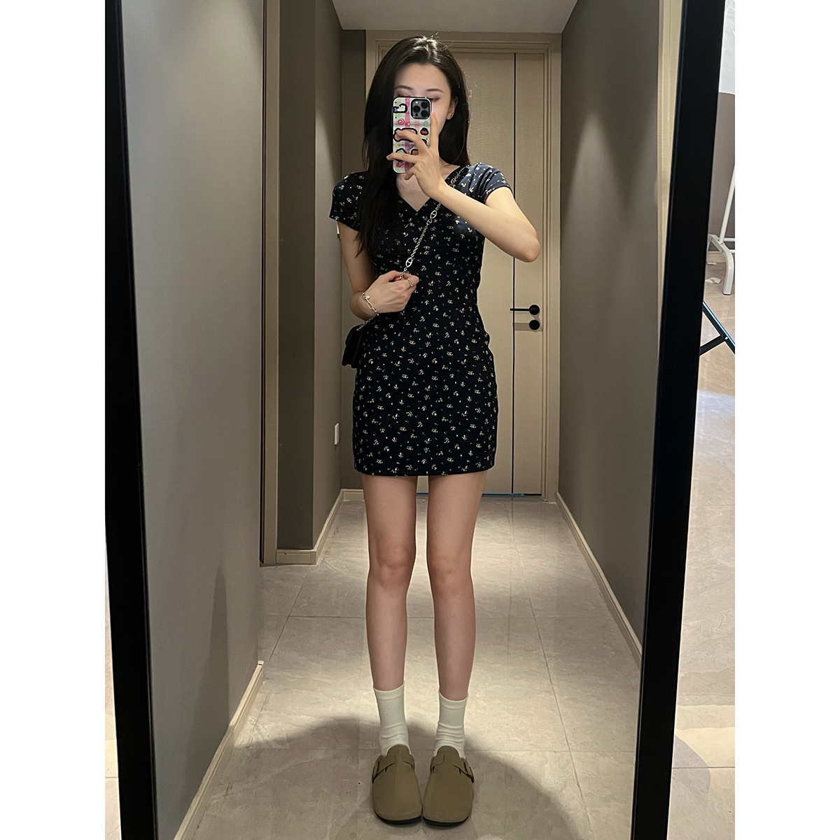 韩版包臀裙棉料碎花收腰