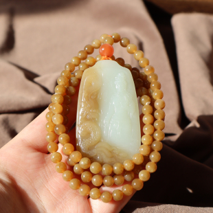 方言和田玉珍藏新疆高油脂糯且末黄糖白玉御龙观音吊坠6MM项链A2