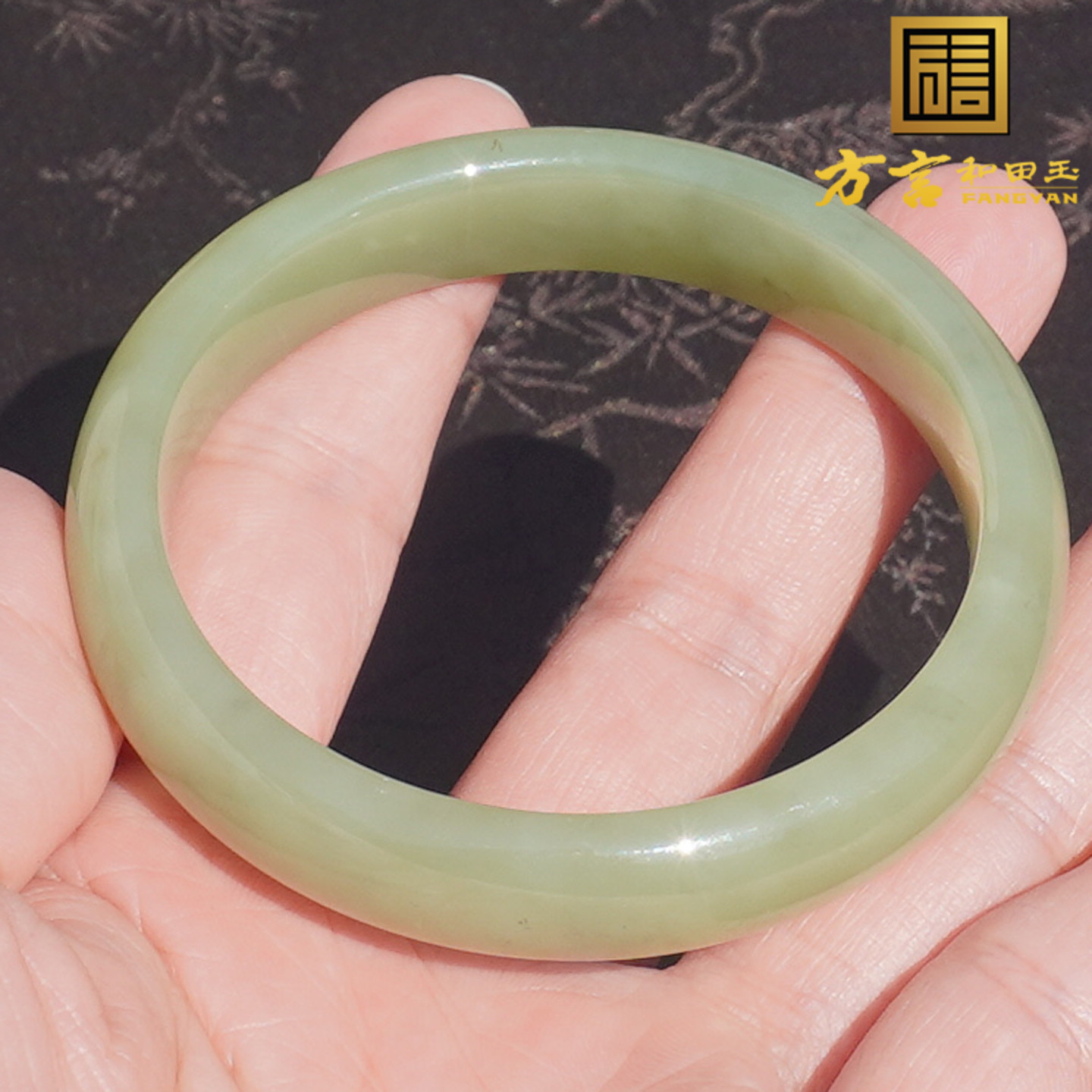 和田玉新疆油润细腻青黄口料手镯