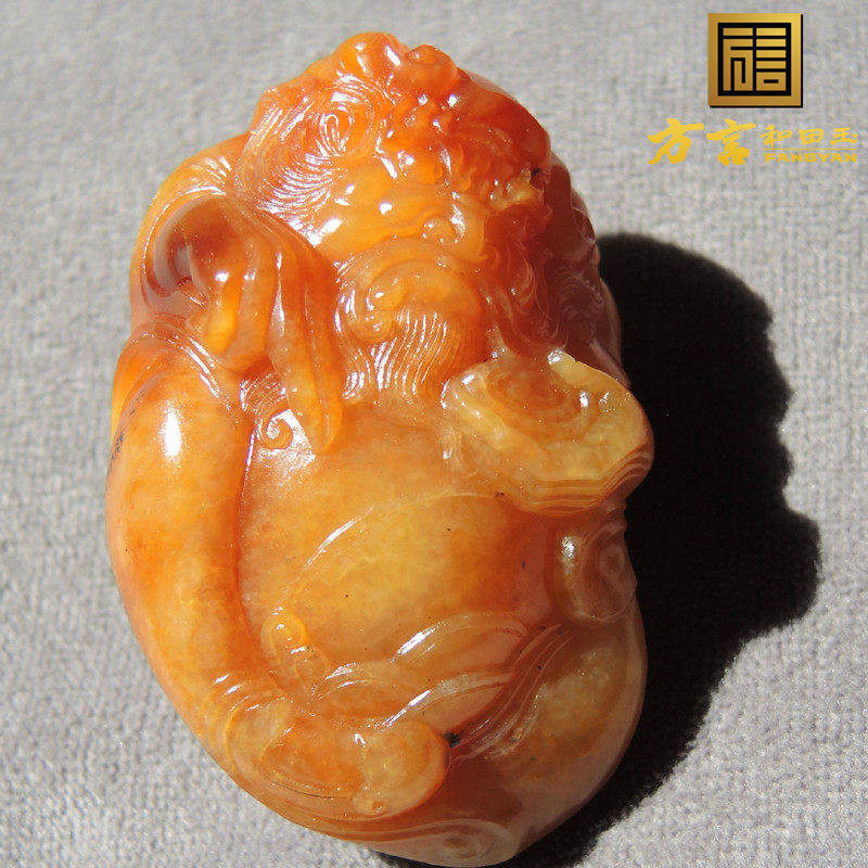 方言老熟珍品难得一见聚橘黄沁色淡粉玉俏色精工钟馗籽料手把件R