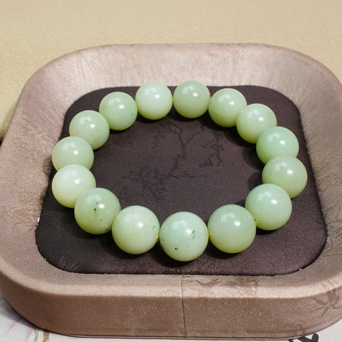 俄料细腻油糯白玉翠色14mm圆珠
