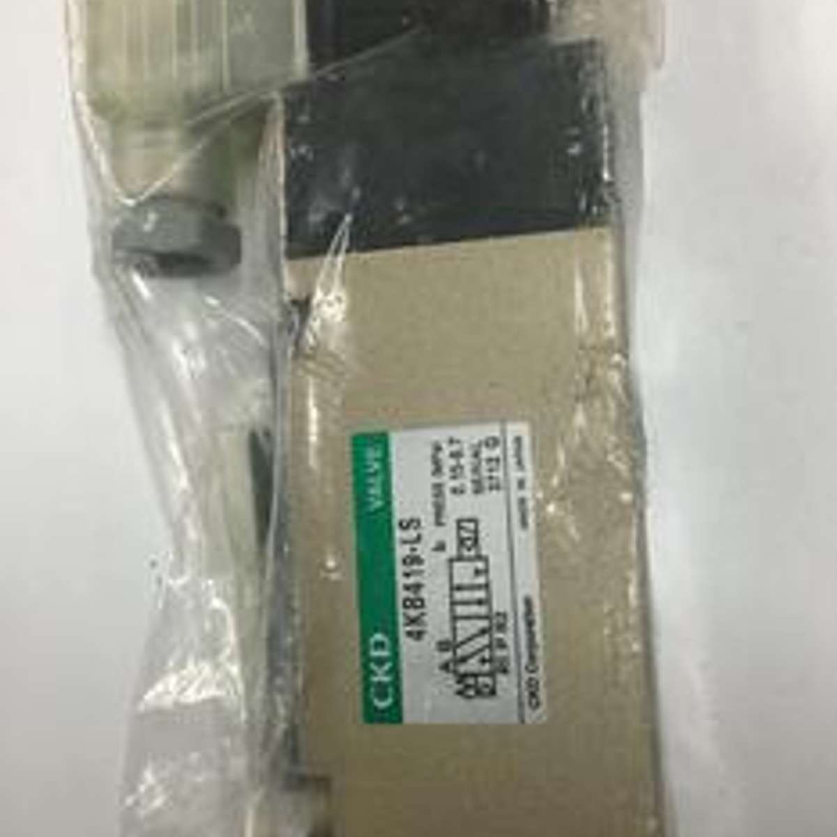 CKD电磁阀4KB419-00-LS/LK/4KB410-M1AC220DC24AC110秒