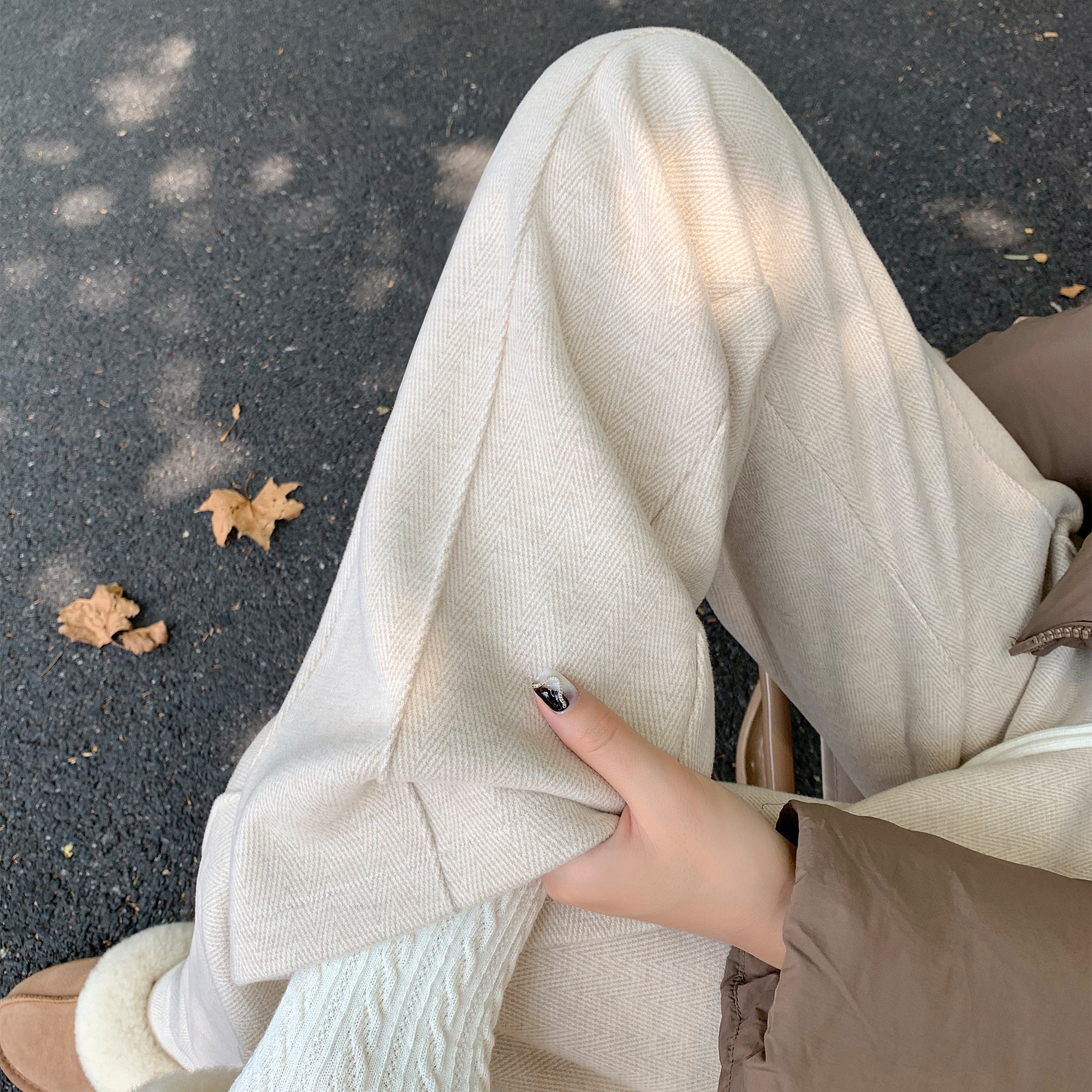 白色毛呢窄版阔腿裤女2024春秋高腰垂感休闲人字纹秋冬加厚直筒裤,女装/女士精品,休闲裤,淘宝优惠券,粉丝福利购,淘宝优惠卷