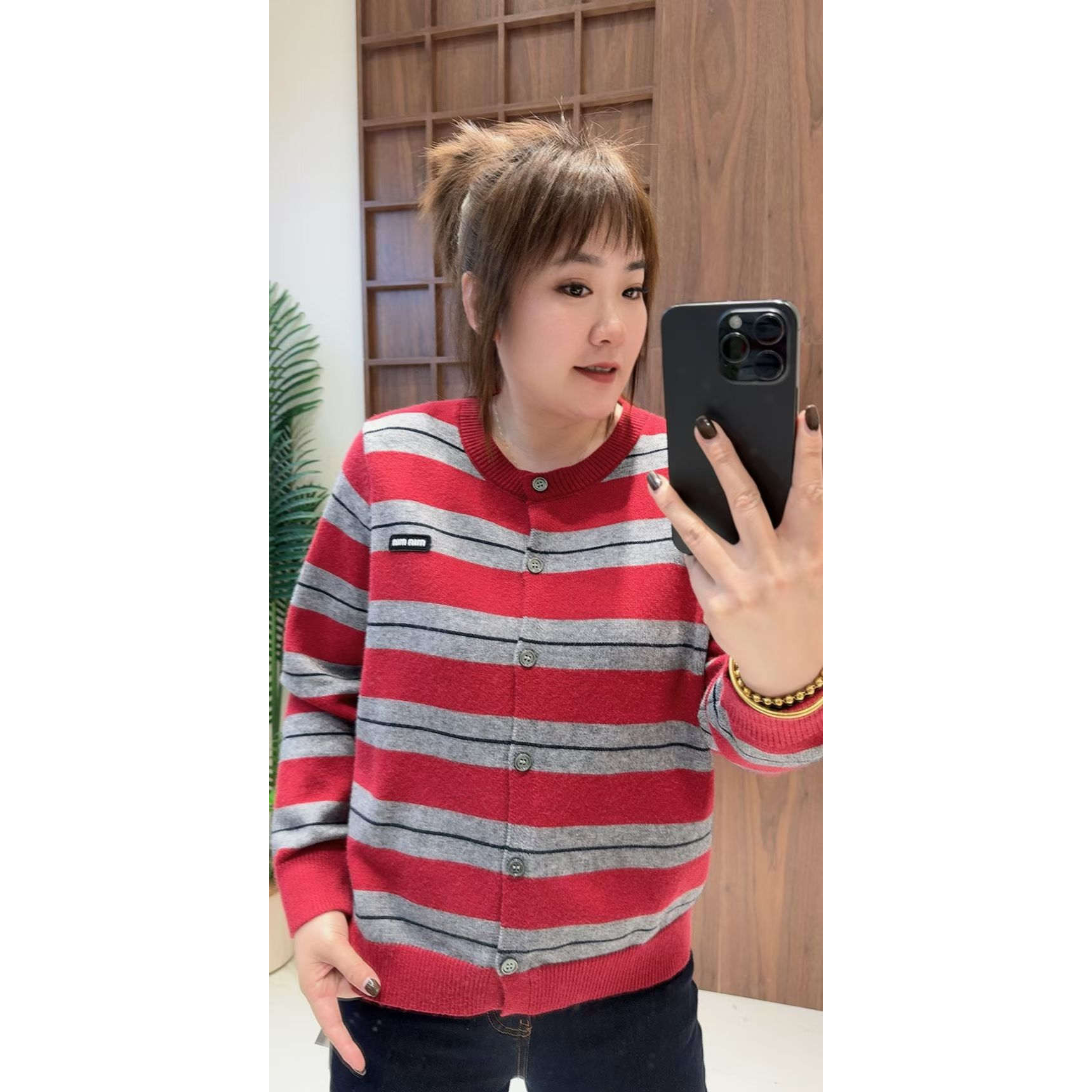 3932妃儿红2025冬季新款大码女装显瘦上衣遮肉毛衣打底针织小衫