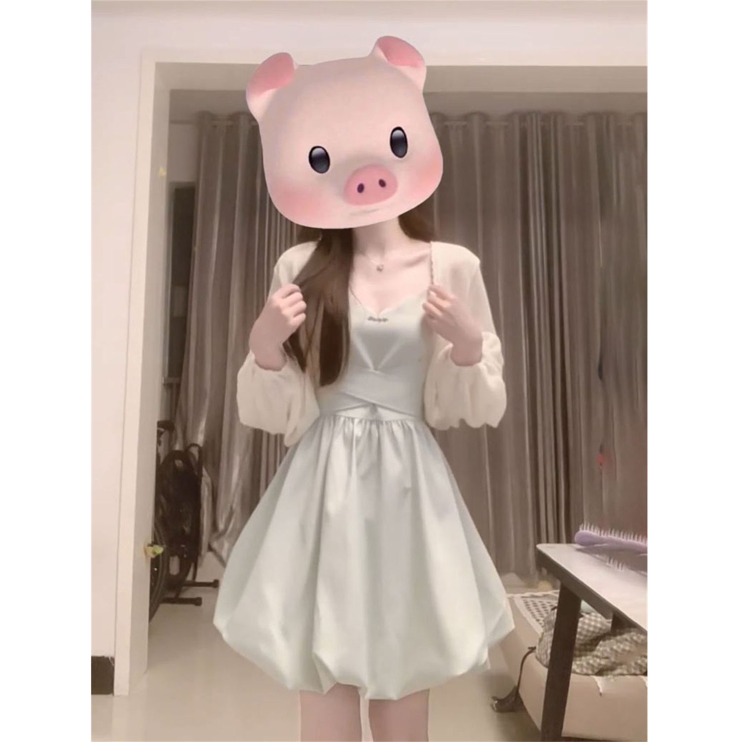 蝴蝶结绑带花苞吊带裙+防晒开衫