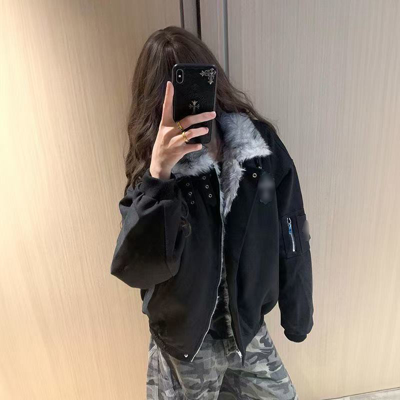 时尚座山雕十字架连帽毛领棉服女