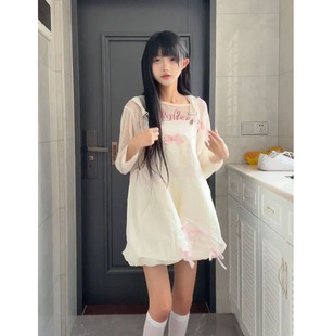 上衣女搭配立体蝴蝶结花苞背带短裤 韩系甜美少女风印花长袖 两件套