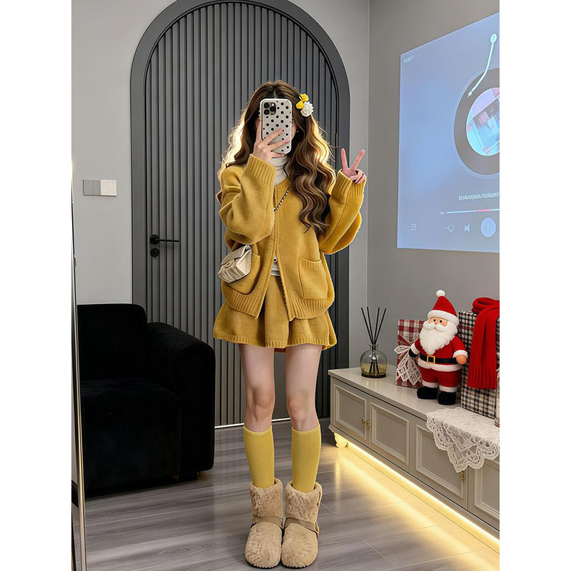 复古慵懒ins风女学生穿搭一整套黄色遮肉半身裙+宽松针织开衫毛衣,女装/女士精品,时尚套装,淘宝优惠券,粉丝福利购,淘宝优惠卷