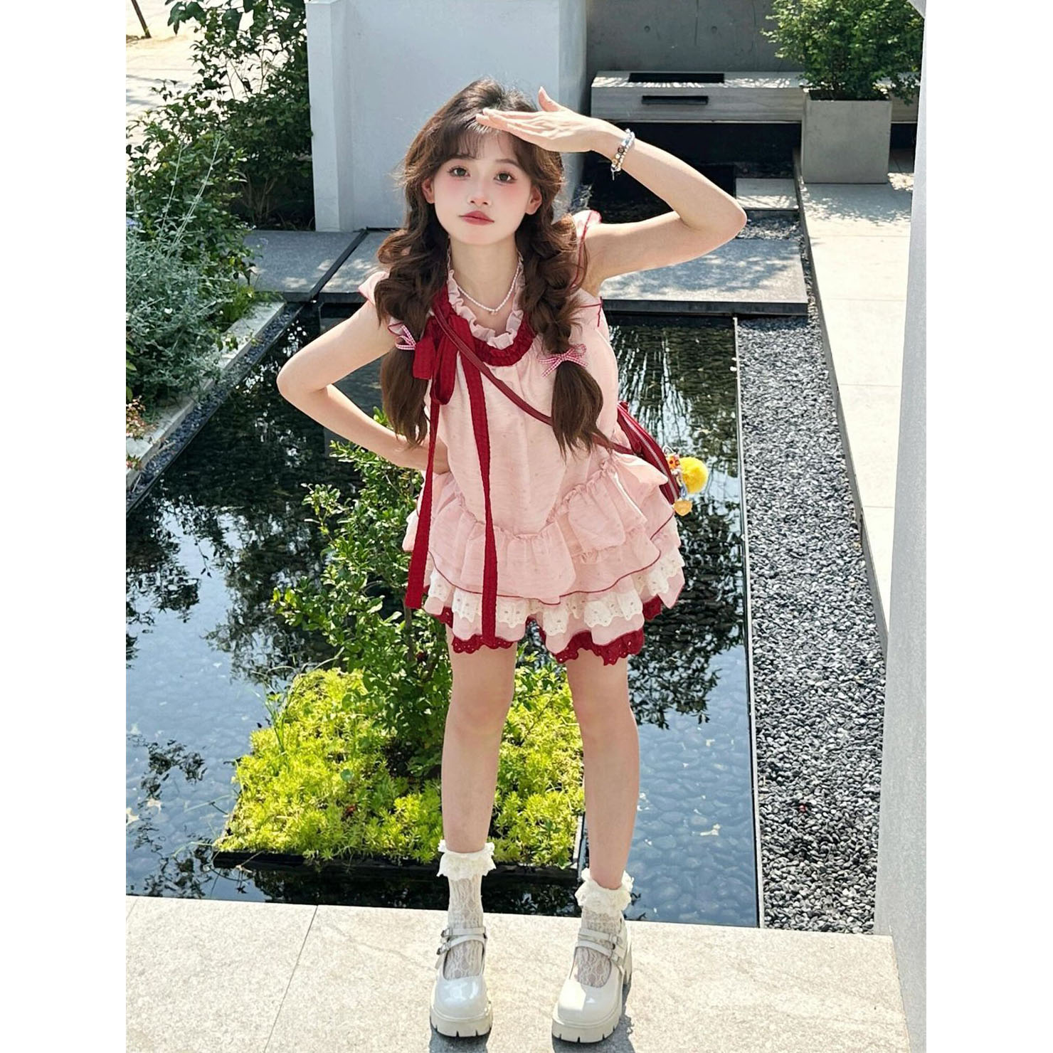 日系甜美清新可爱蝴蝶结拼接小飞袖上衣搭配蕾丝半身短裙女两件套