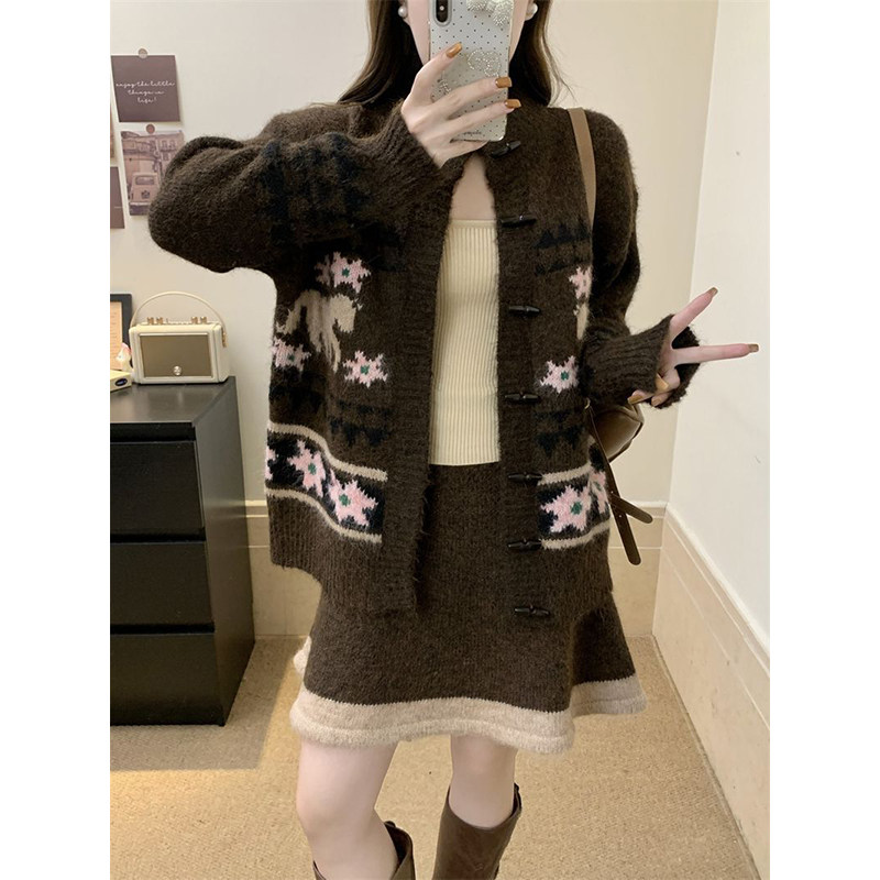 小众时尚复古秋冬费尔岛提花牛角扣针织开衫毛衣高腰半身裙两件套,女装/女士精品,时尚套装,淘宝优惠券,粉丝福利购,淘宝优惠卷