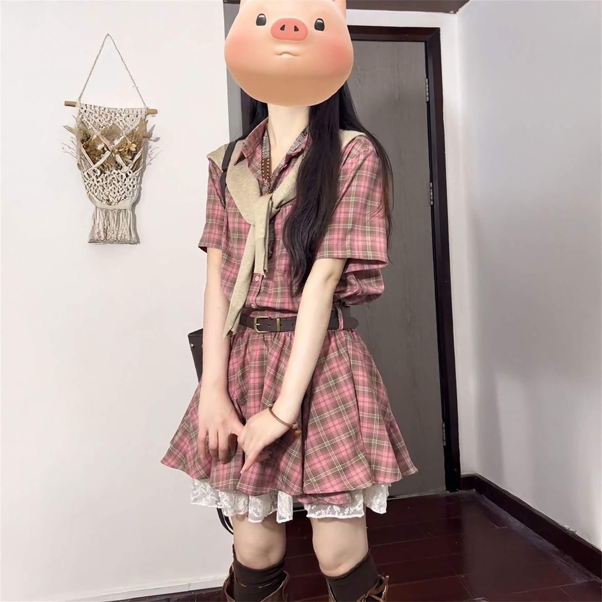 韩系通勤气质风格子翻领衬衫A字百褶裙搭卡其披肩送腰带两件套装