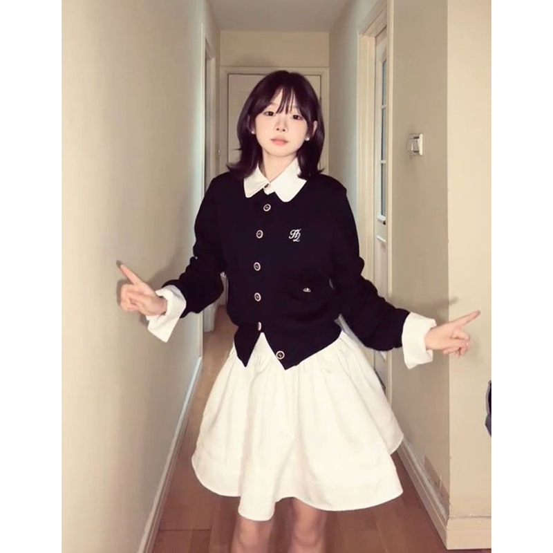 纯欲风穿搭一整套小众ins减龄假两件针织开衫上衣女+白色半身短裙