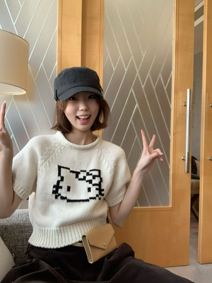 FOCUSE正品～hello kitty短袖针织上衣百搭可爱卡通26秋季新款