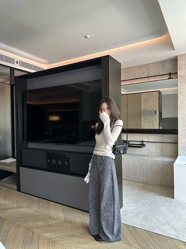 oker章壳儿正品～暗纹碎花休闲裤直筒阔腿长裤26秋季新款A792