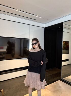 现货！oker章壳儿正品圆领卫衣斜肩黑色韩系休闲百搭26新款A806