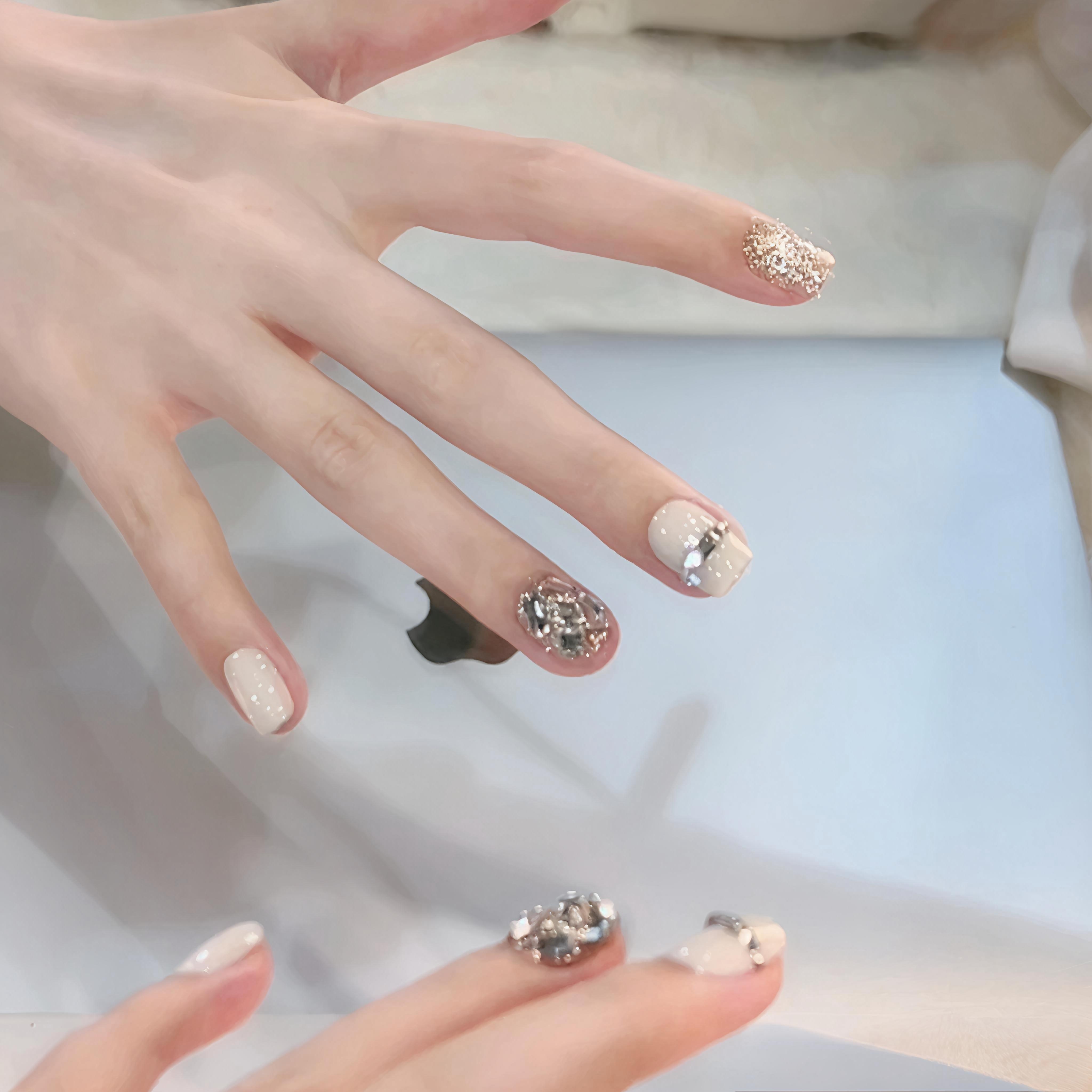 白色假日 纯手工穿戴美甲棕咖宝石手绘立体雕花豹纹美甲贴片10片