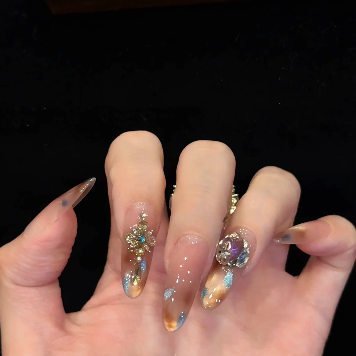 梦幻舞会纯手工穿戴美甲精致大钻爆闪显白轻奢高贵美甲贴片10片,彩妆/香水/美妆工具,穿戴甲/甲片,淘宝优惠券,粉丝福利购,淘宝优惠卷