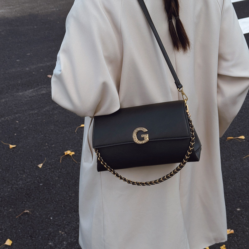 2026新款春季高级感小方包女2025新款链条单肩斜挎包百搭腋下包,箱包皮具/热销女包/男包,小方包,淘宝优惠券,粉丝福利购,淘宝优惠卷