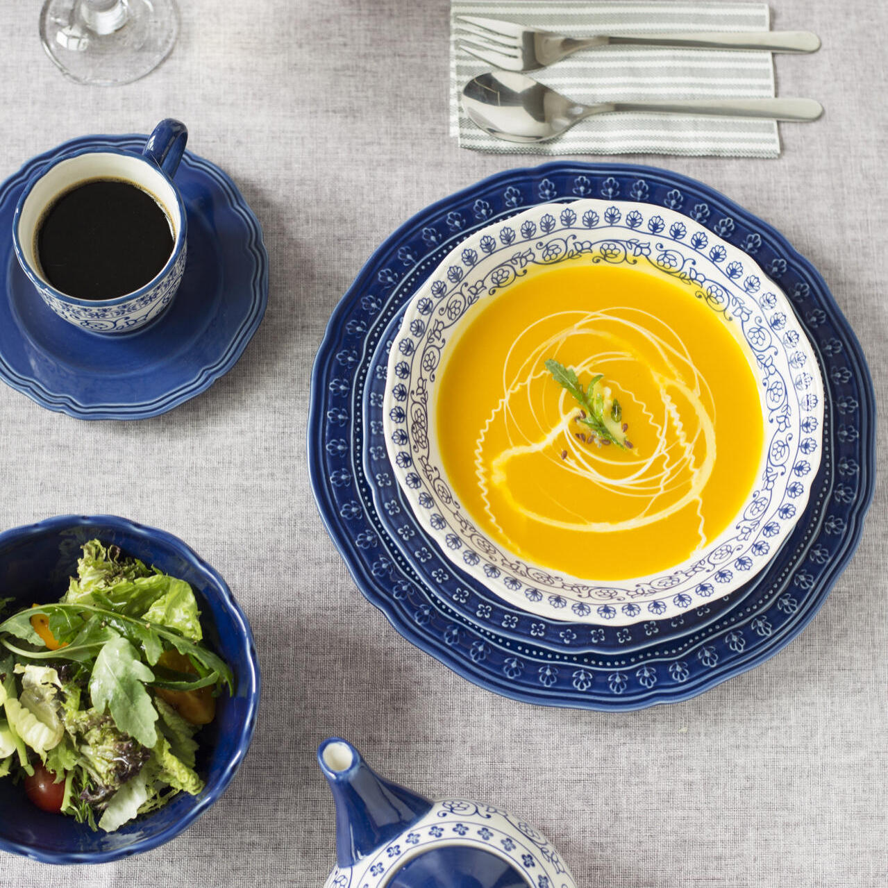 龙泉窑青瓷手工刻花壶承越窑秘色釉壶托储水式干泡盘茶盘小茶盘