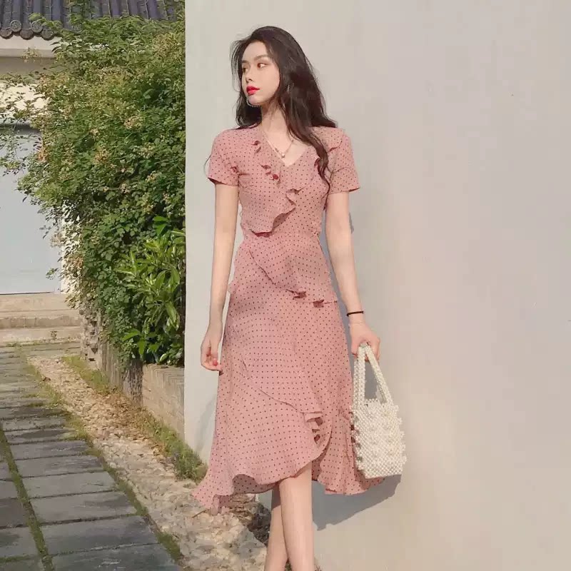 2026夏季新款高级感洋气收腰连衣裙