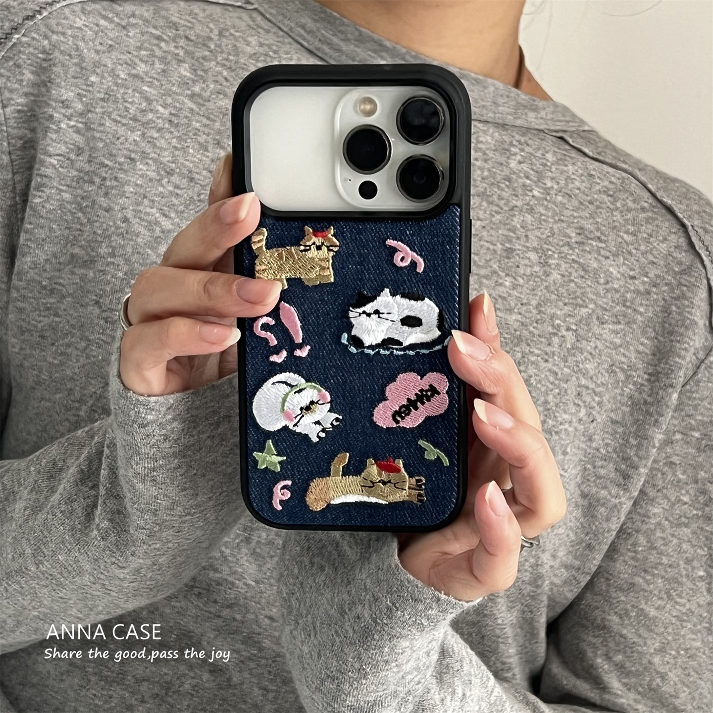ins少女可爱卡通刺绣小猫手机壳