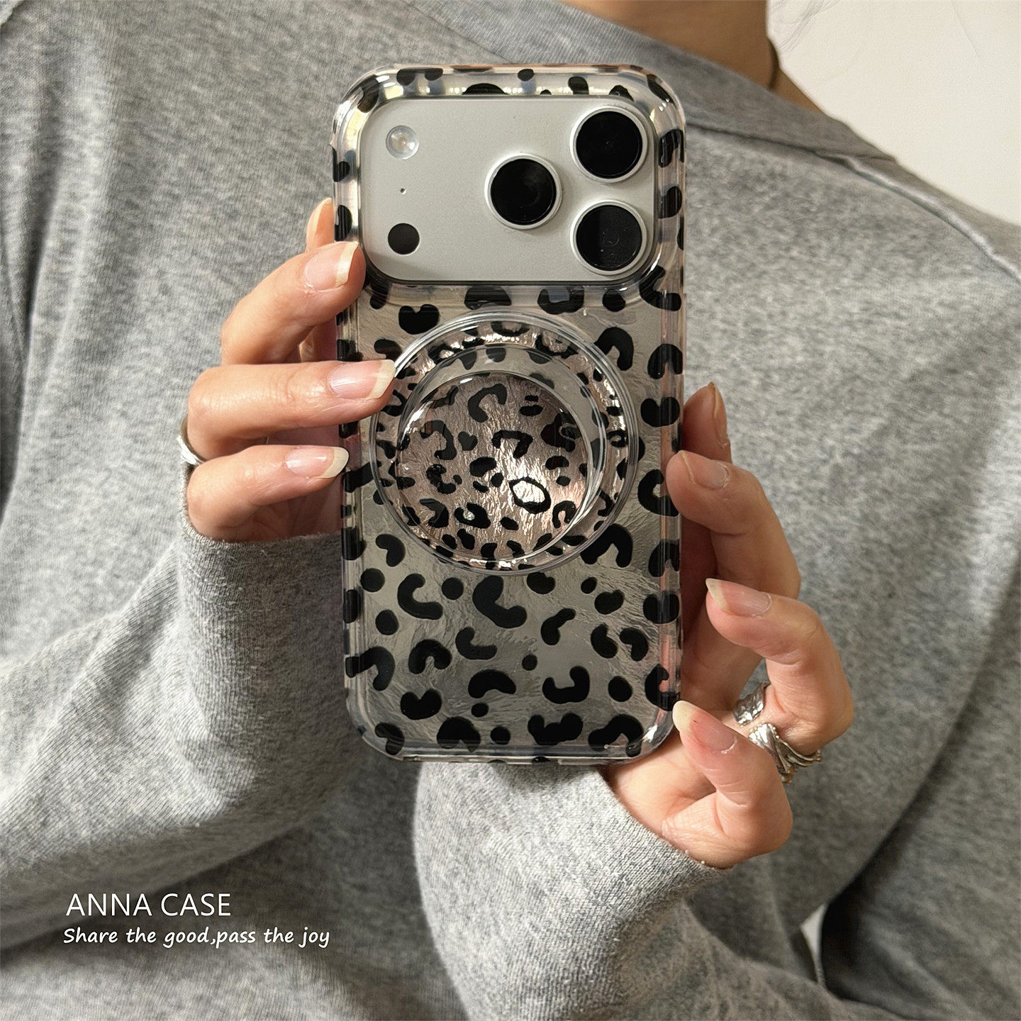 ANNACASE高级少女淡棕豹纹玻璃磁吸支架手机壳适用iphone17promax苹果14软13新款15pro防摔16ProMax保护套17