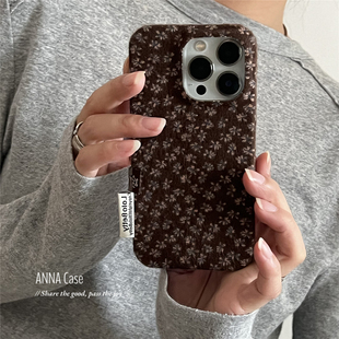 ANNACASE秋冬田园布艺棕色小碎花适用苹果17promax手机壳iphone17少女15pro新款 16全包16promax防摔保护套14