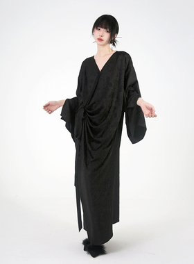 川故纵【何似君】2024年交领设计感小众新中式国风长款连衣裙女