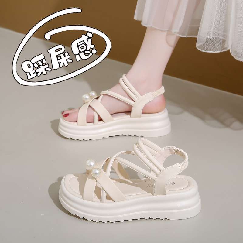 明星同款显脚小码34厚底罗马凉鞋女2025夏季法式珍珠配裙子细带沙