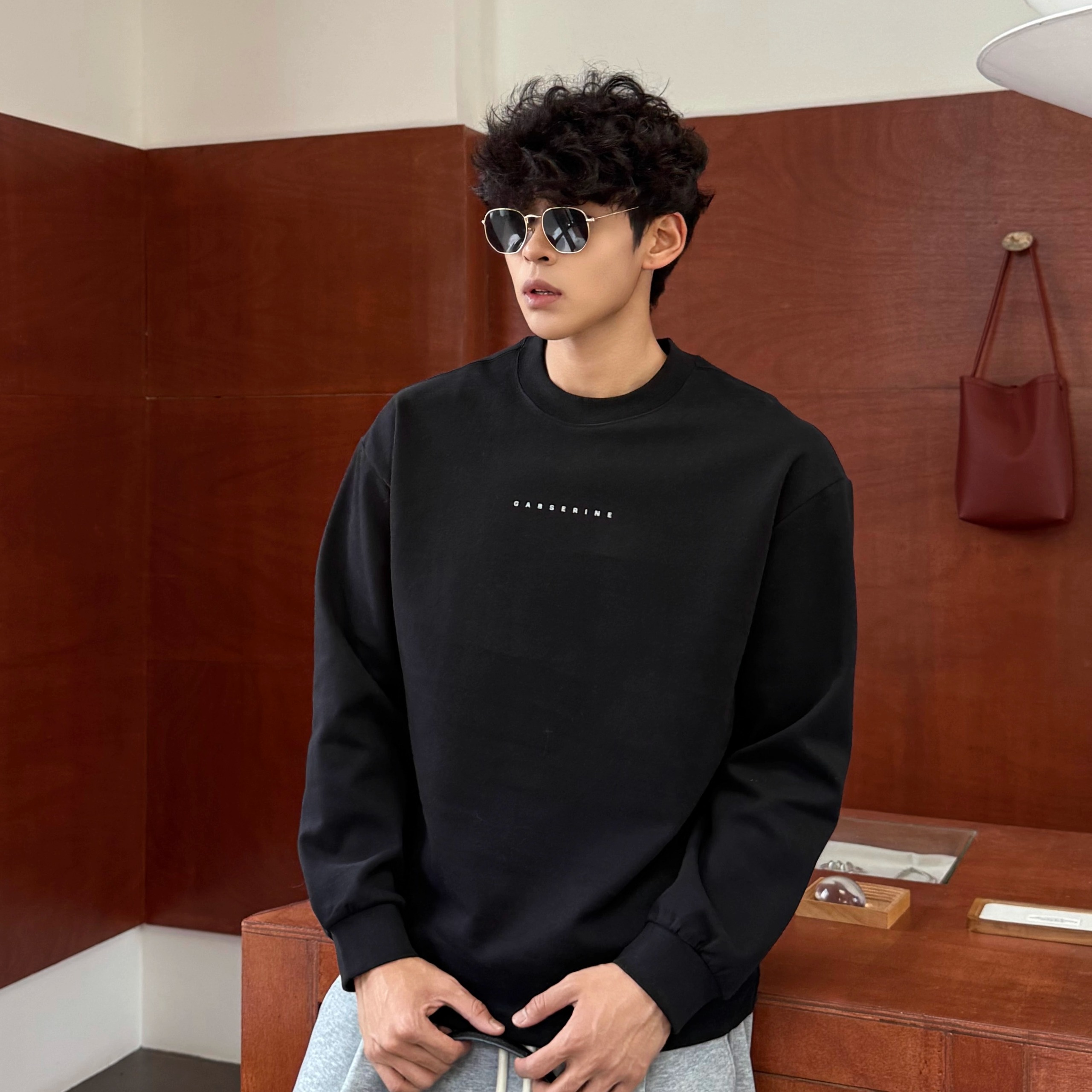 秋冬新款字母个性圆领情侣打底潮