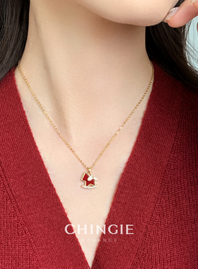 青芥新年红色满钻小马项链