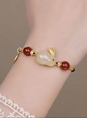 手工编织生肖玉兔手链女本命年红玛瑙兔子手串网红感礼物