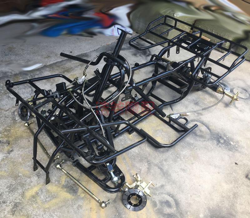 gy6无级变速方管双轴后桥车架