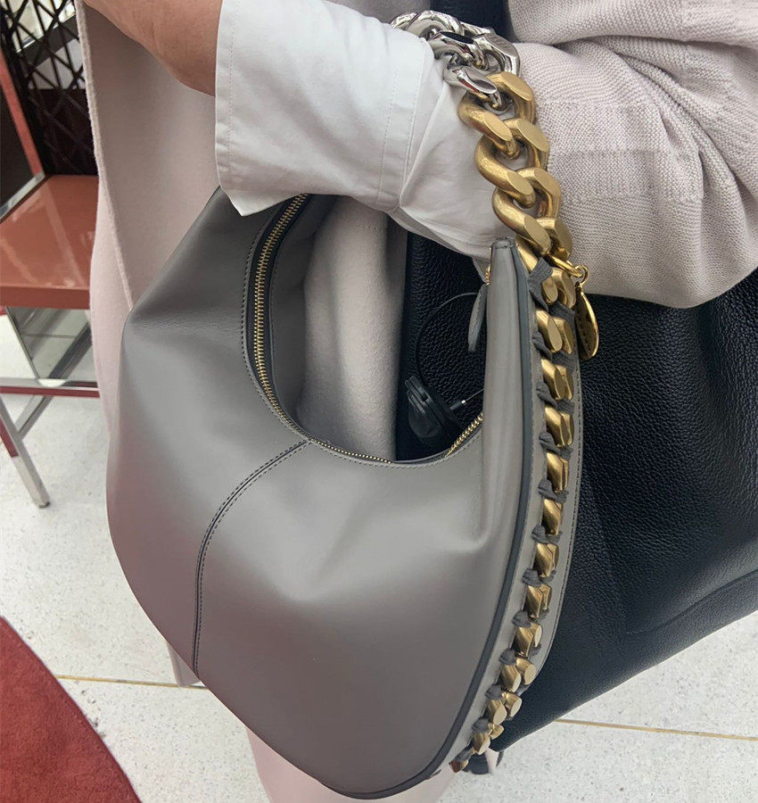 新款潮流设计女士大链条斯特拉女包环保高端PU单肩手提包新月款