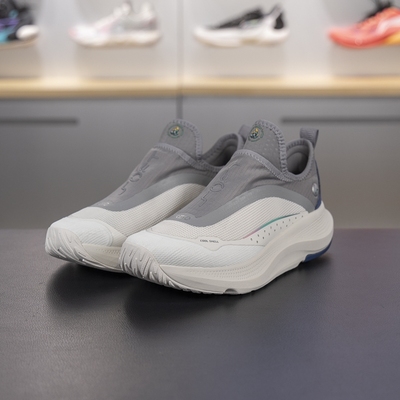 李宁征荣配色SOFTGO休闲鞋男