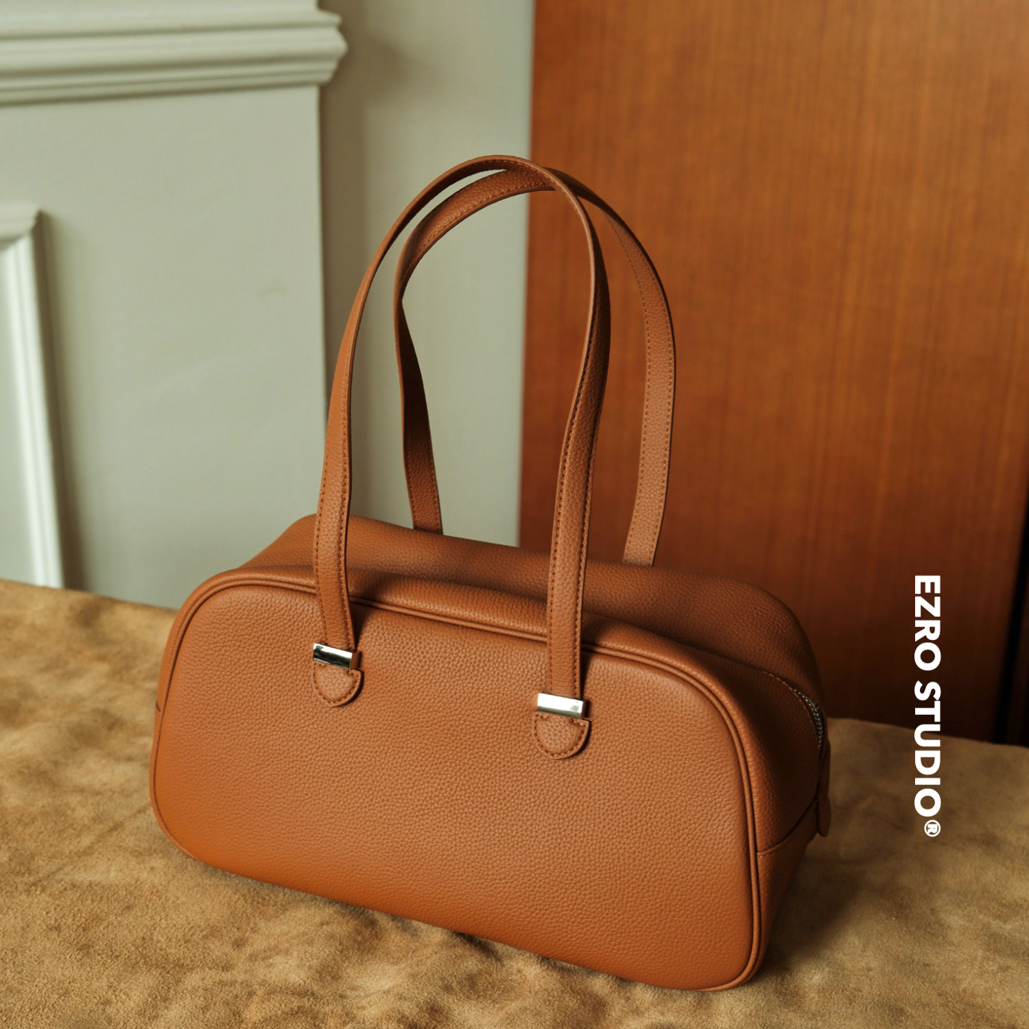 EZRO头层牛皮高级简约波士顿包