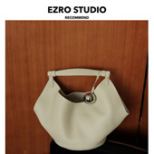 一作 EZRO 质感TOGO头层牛皮菜篮子包圆球扣简约设计斜挎女包