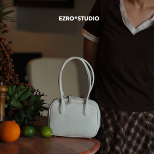 一作 TOGO头层牛皮简洁单肩腋下手提方包保龄球包真皮女 EZRO