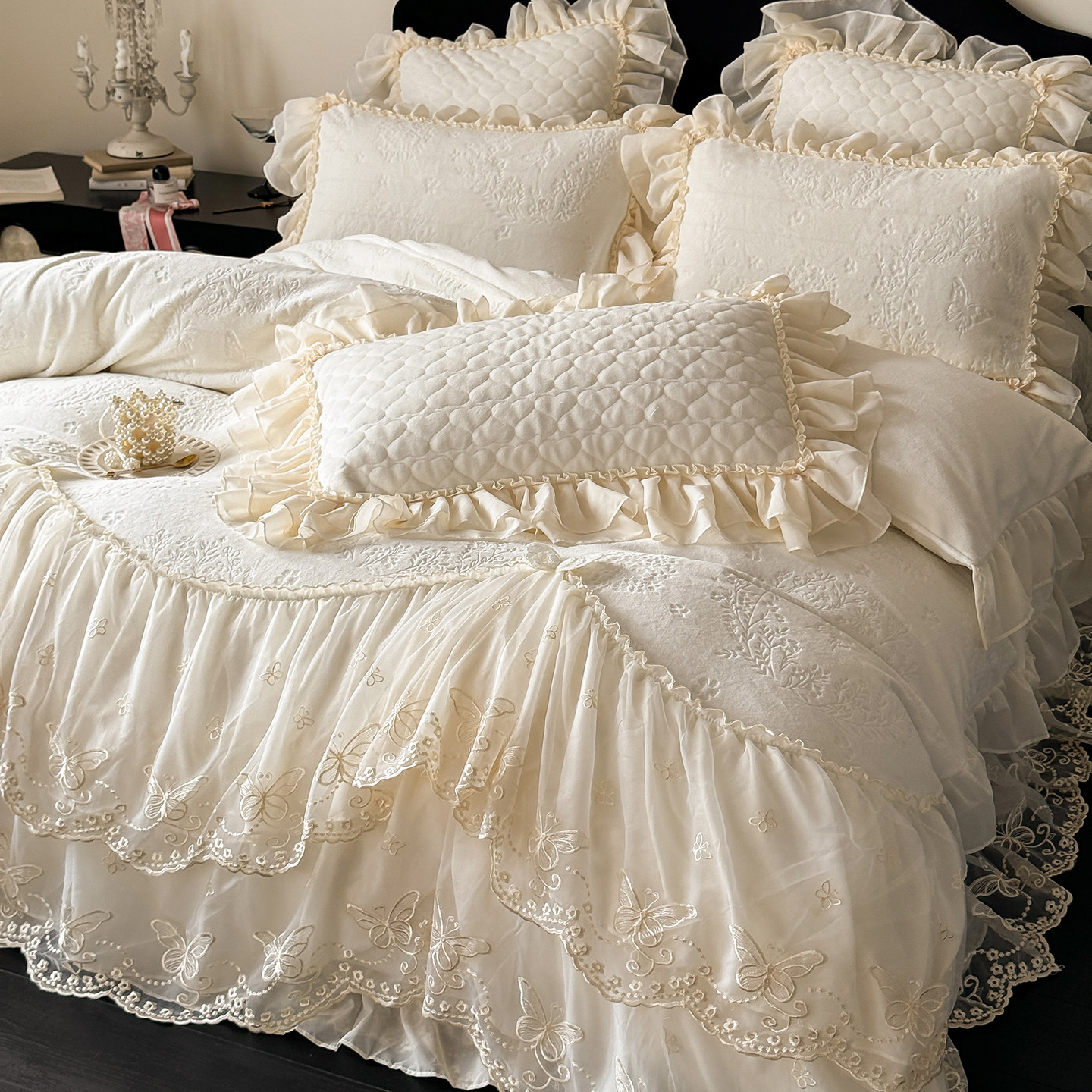 法式秋冬浪漫雕花牛奶绒四件套蕾丝花边被套加厚保暖夹棉床盖床品