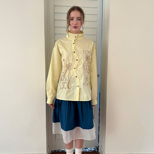 原创小众设计刺绣宽松型复古衬衫